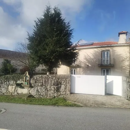Fernandes House בית אירוח