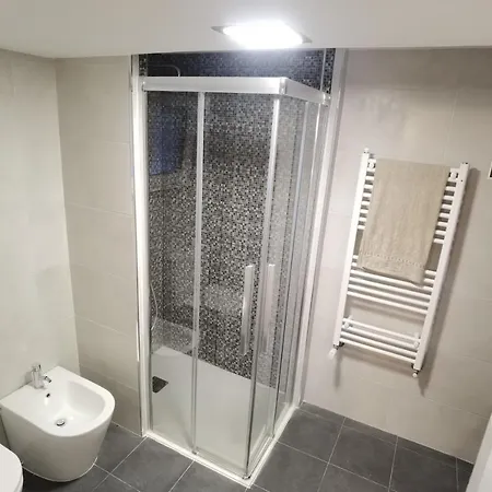 Fernandes House Pansiyon Paredes de Coura