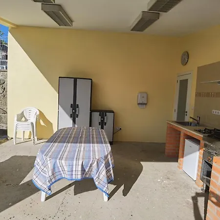 בית אירוח Fernandes House פארדס דה קורה