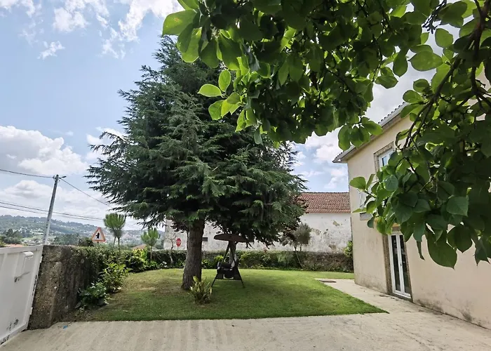 Fernandes House Проживание в семье